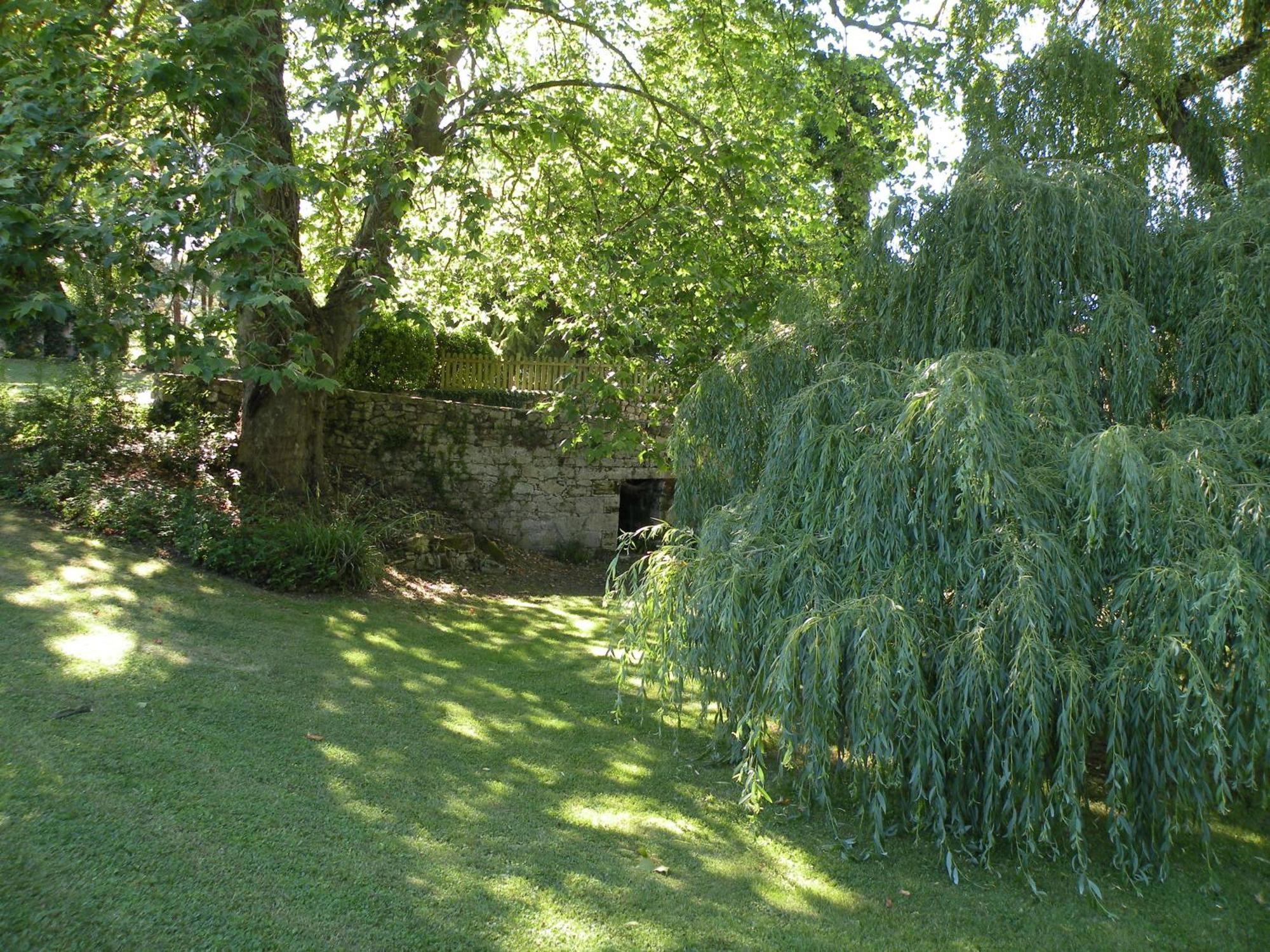 Moulin De Rioupassat Chambres D'Hotes De Charme Rauzan Eksteriør billede