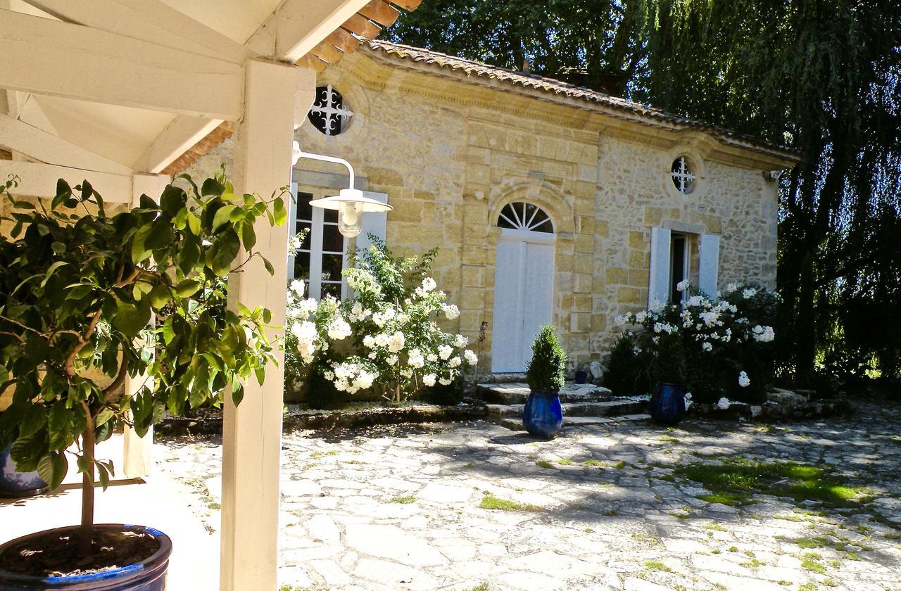 Moulin De Rioupassat Chambres D'Hotes De Charme Rauzan Eksteriør billede