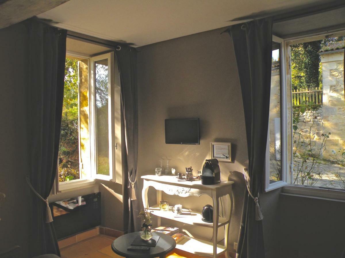 Moulin De Rioupassat Chambres D'Hotes De Charme Rauzan Eksteriør billede
