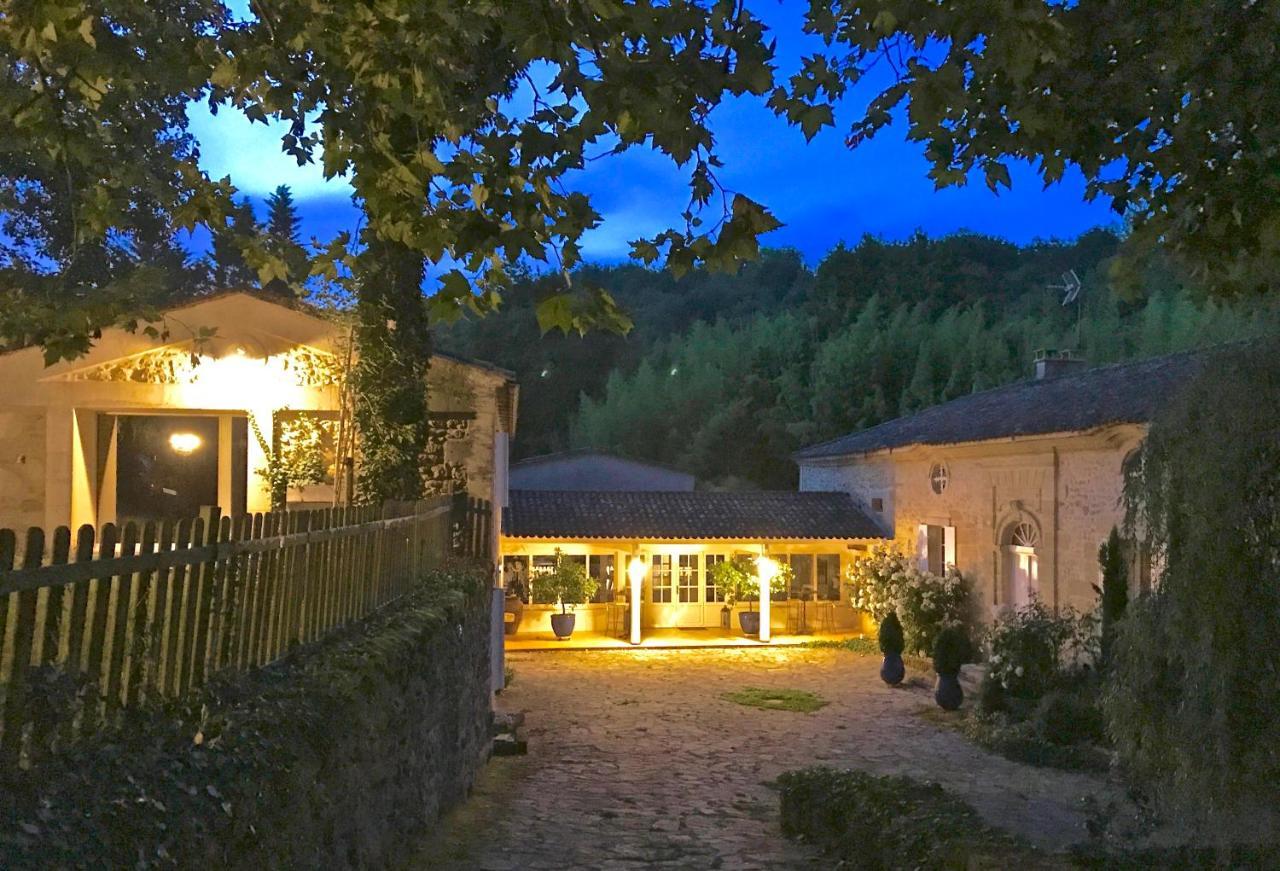 Moulin De Rioupassat Chambres D'Hotes De Charme Rauzan Eksteriør billede